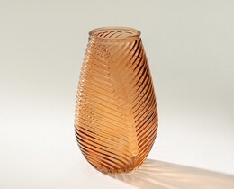 Vaso in vetro a forma di foglia, dimensioni 13x10x29 cm.